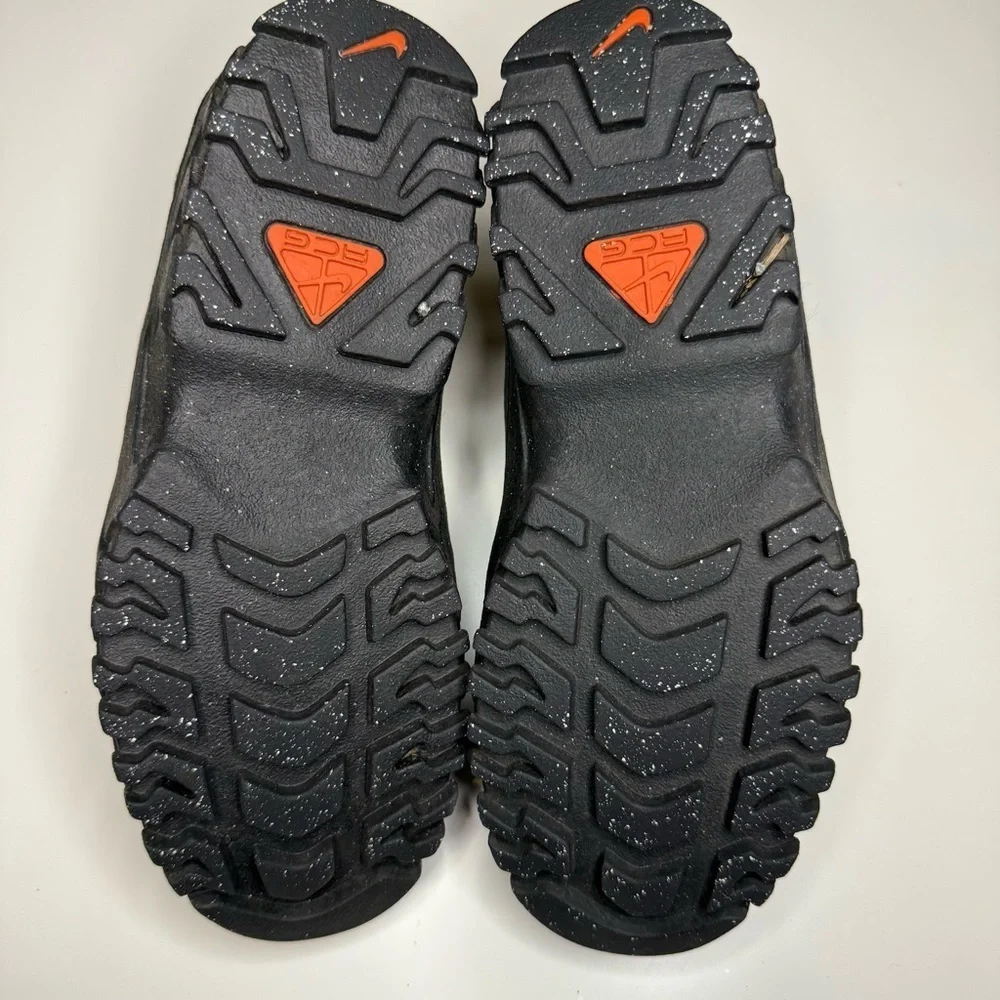 Nike ACG vintage hiking